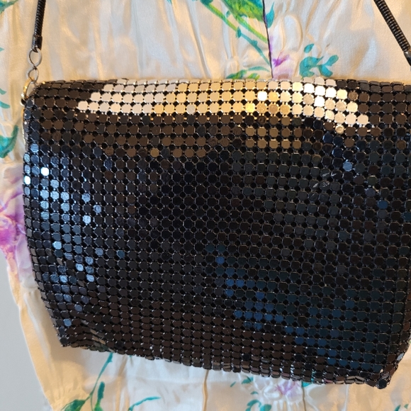Vintage liquid mesh evening purse - Picture 4 of 14